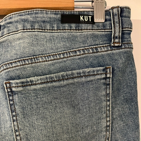 Kut from the Kloth Gidget mid-rise gray short - Picture 2 of 5